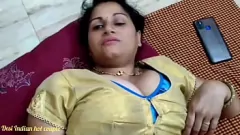 play جارتي Annu Bhabhi Dirty Talk في MMS الهندي