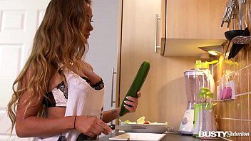 play Cheerleader who masturbates in the kitchen with huge cucumber