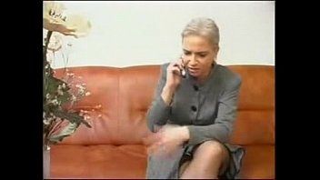 play De blonde ving eigenlijk en drong toen door