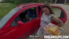 play Kleine tiener Foxy Elise gaat hardcore in anale porno