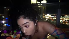 play Rondborstige ebony ariel love rijdt op bbc op balkon